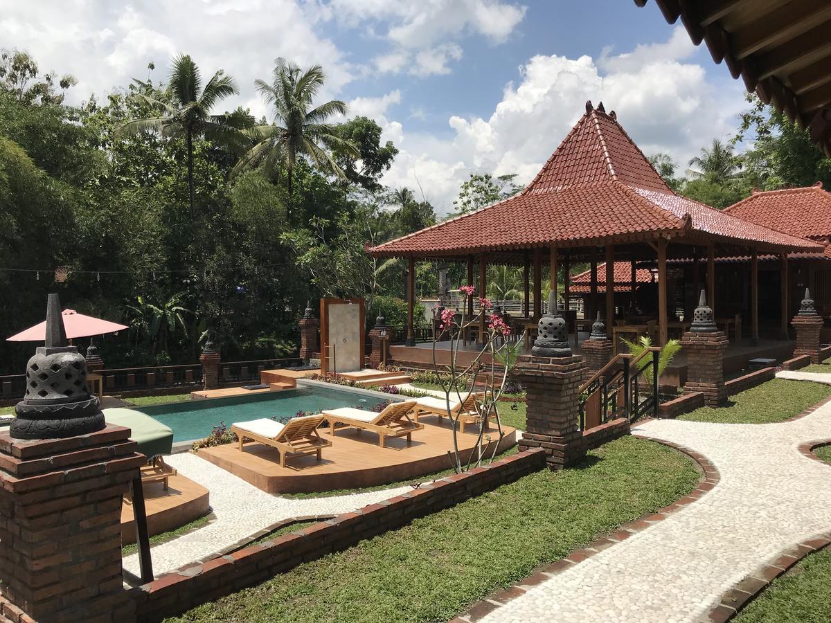 Rumah Dharma 2 Riverside Hotell Magelang Eksteriør bilde